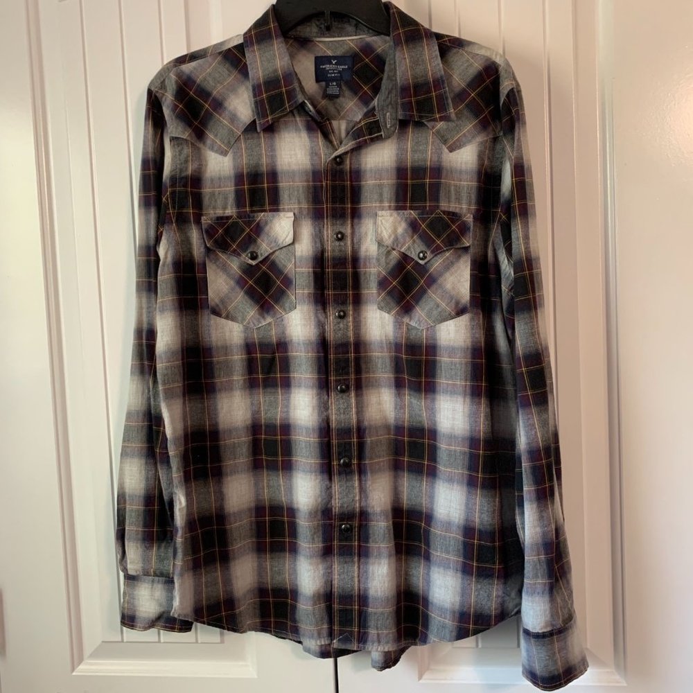 American Eagle Outfitters Plaid Snap Button up Dress Shirt